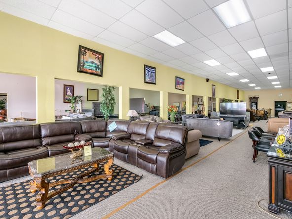 NNN Leased Retail Building - Ideal Furniture Gallery: 116 W 6th St, Hanford, CA 93230